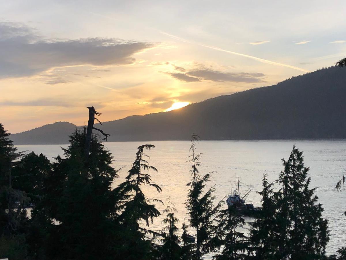 Port Renfrew Vacation Rentals Екстер'єр фото