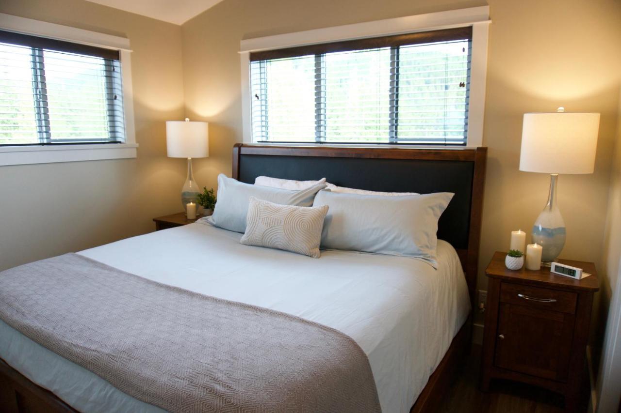 Port Renfrew Vacation Rentals Екстер'єр фото