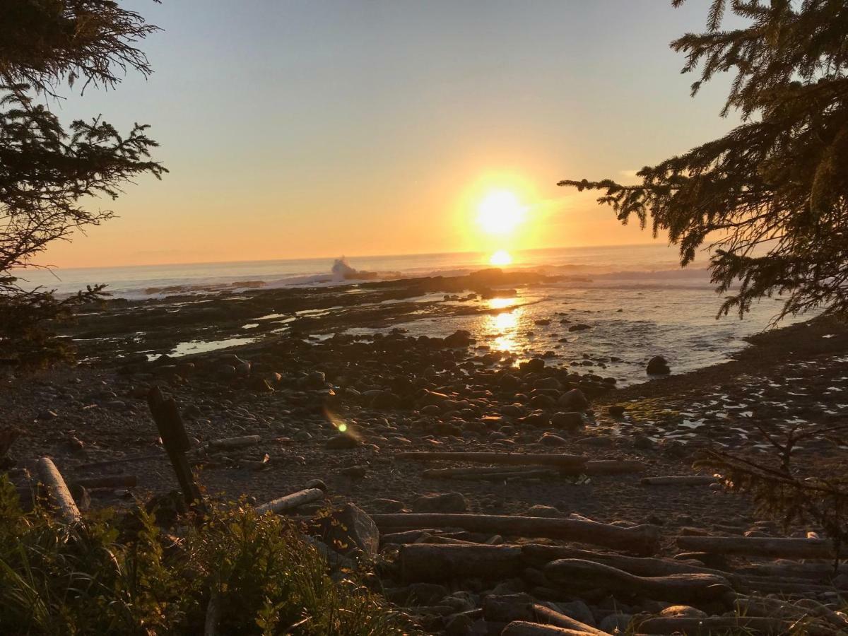 Port Renfrew Vacation Rentals Екстер'єр фото