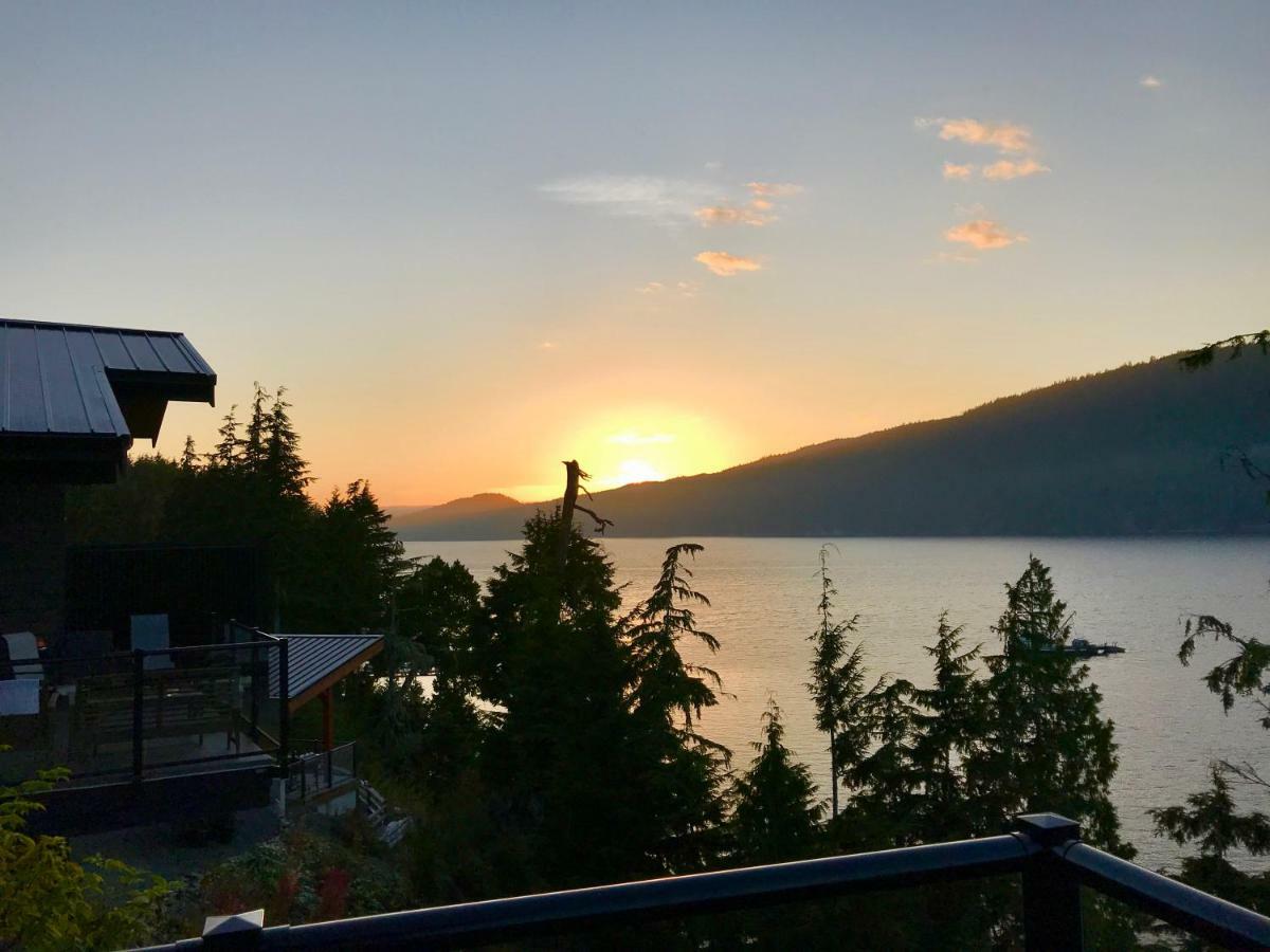 Port Renfrew Vacation Rentals Екстер'єр фото